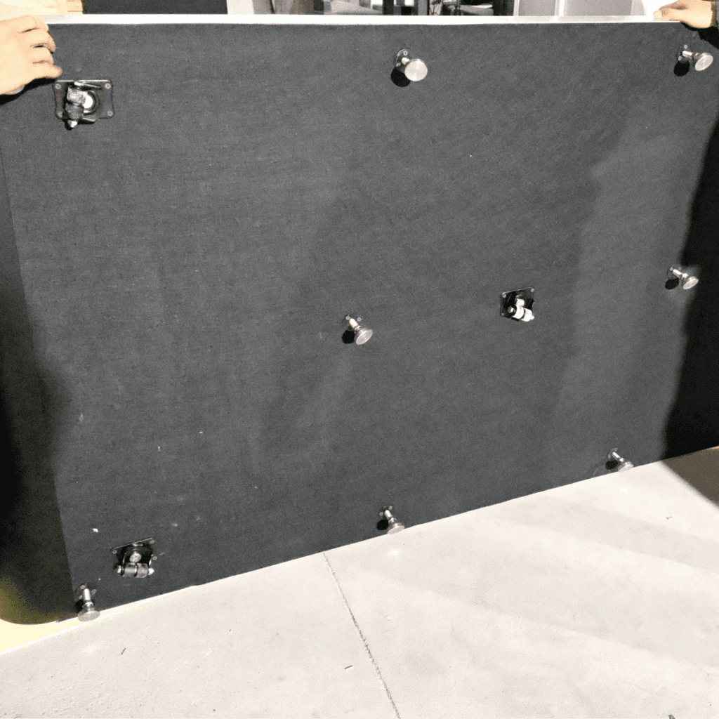 meeting pod Strong Support Wheels